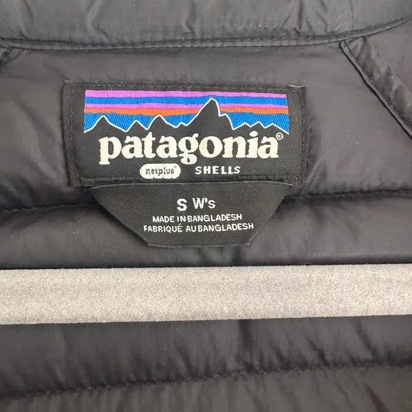 Patagonia Black Hooded Puffer Down Jacket - Picture 6 of 8